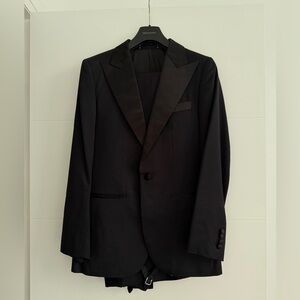 Men's Black Peak Lapel Indochino Tuxedo